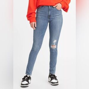 NWT Levi’s 721 High Rise Skinny Jeans - Wait A Minute (Distressed) - 31W x 30L